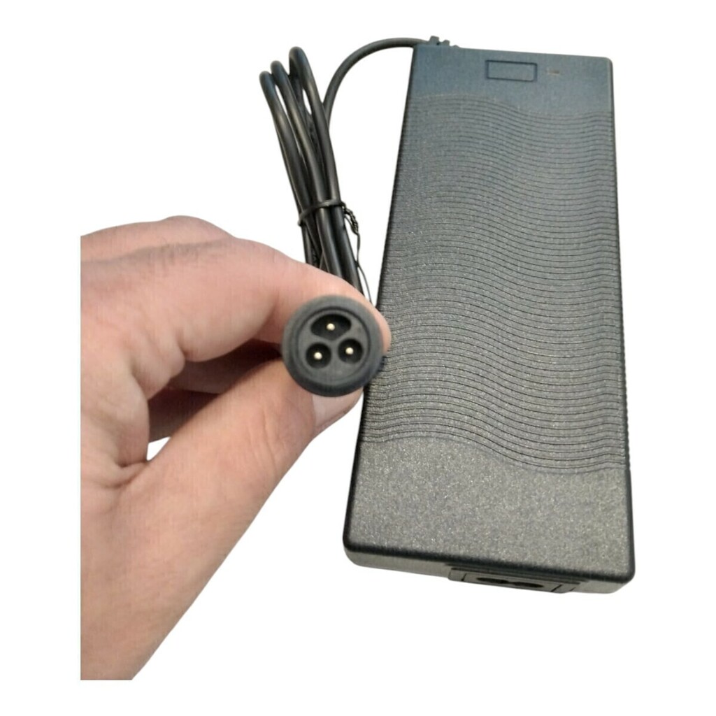 Cargador Litio Ion Para Monopatín Eléctrico 60v